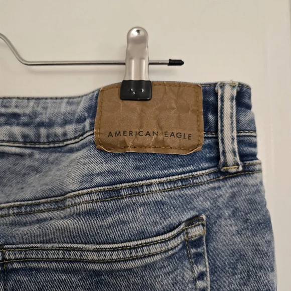 American Eagle Acid Wash Skinny Jeans - Picture 3 of 6